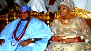 Thrills, as reinstated Uromi monarch takes homecoming celebration to Oba of Benin palace
