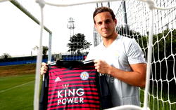 Leicester sign Wales keeper Ward from Liverpool