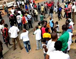 Three killed as APC,PDP clash in Bariga