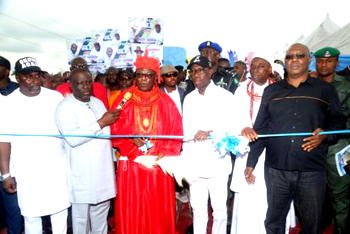 Okowa orders contractor back to work within two weeks at Uvwie