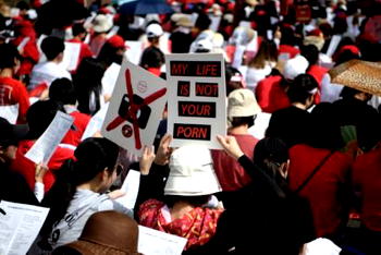 S. Korea women protest ‘spycam porn’ in mass rally
