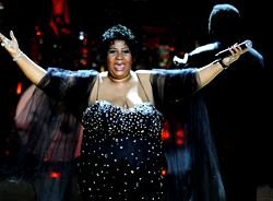 Aretha celebrated at Sunday service at father’s Baptist church