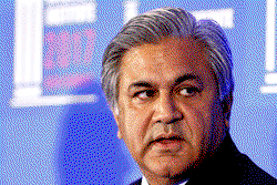 Abraaj CEO Arif Naqvi docked for $218m dud cheque