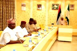 Breaking : Buhari in close-door meeting with APC Governors