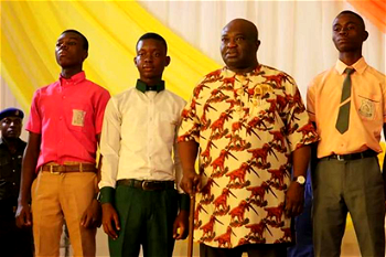 WASCE : Ikpeazu gives N1m each to best performing Abia students