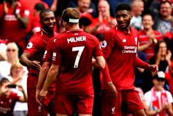 Salah stars as Liverpool live up to title hype by hitting West Ham for four