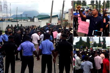 Video: Nigerians storm Police Headquarters, demand release of Premium Times Journalist, Ogundipe