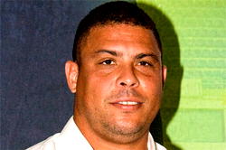 Former Brazil striker Ronaldo leaves Ibiza clinic
