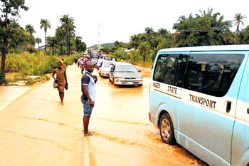 Flooding : Edo govt commences removal of illegal structures on waterways, moats, others