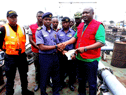 Navy detains 8 suspected diesel smugglers