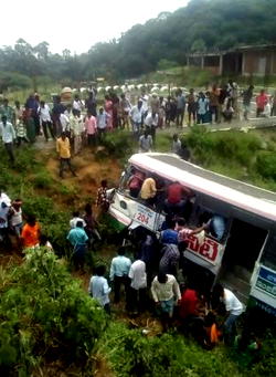 17 dead after bus falls into ravine
