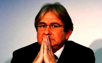 Leading sports PR guru Mike Lee dies