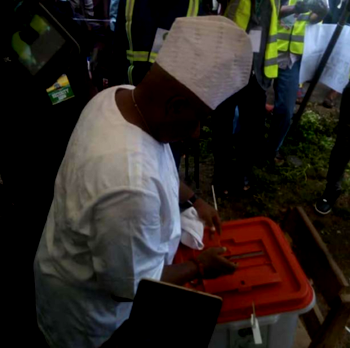 #OsunDecides : Impressive turn out, as Adeleke says opponents are afraid he will win