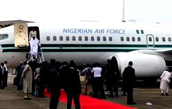 Breaking: Buhari arrives Ilorin for campaign