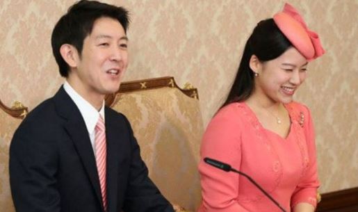 Japanese Princess Ayako gives up royal status to marry commoner