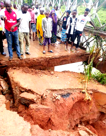 Hundreds of commuters stranded as Takum bridge in Taraba collapses