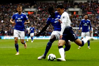 Kane, Son rip Everton apart as Tottenham win 6-2
