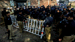 116 policemen suspended in Pakistan