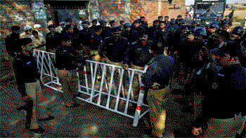 116 policemen suspended in Pakistan