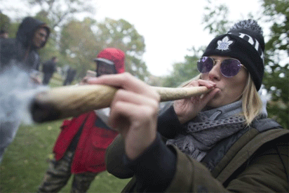 Canadians rush to buy Marijuana, stores run out