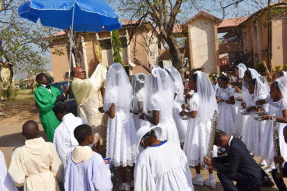 Catholics celebrate Christ as universal king, pray for peace