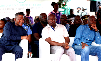 Ambode lauds FG as govt flags off reconstruction of Apapa-Oshodi Expressway