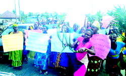 Delta women threaten to boycott 2019 election over herdsmen, rickety road