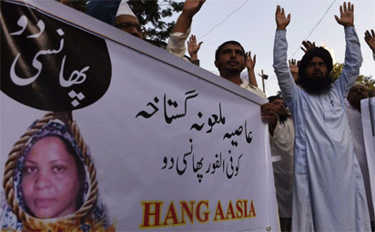 Blasphemy: Lawyer who defended Bibi flees Pakistan
