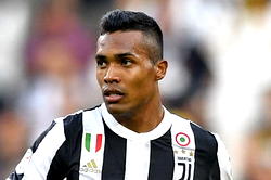 Brazil’s Alex Sandro extends Juventus contract