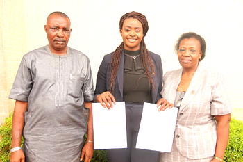 Emotions as Odinakachukwu Nwoye emerges Best Graduating Student
