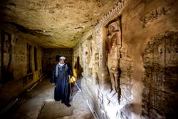 Egypt unearths tomb of ancient high priest