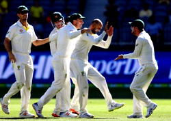 Kohli falls to Lyon as Australia close in on win