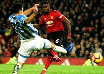 Pogba strikes twice as Man Utd win on Solskjaer home debut