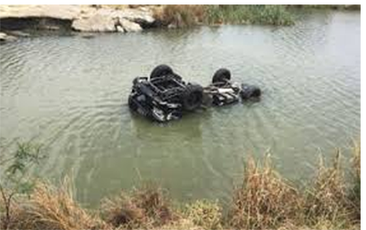 8 feared dead as 2 vehicles plunge into river in Warri