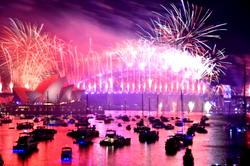New Year: Sydney kicks off global 2019 parties with dazzling spectacle