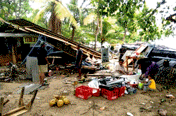 Tsunami kills 62 in Indonesia