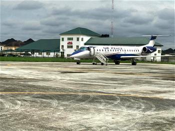 Breaking: Nigerian govt shuts airports, international flights, over coronavirus