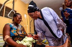 Edo First Lady, Betsy Obaseki showers gifts on babies born on New Year’s Day