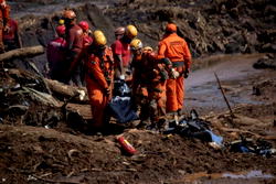 MAN expresses worry over social distancing among miners, suspends activities