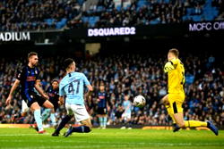 Man City score seven in FA Cup stroll, Oldham knock out Fulham
