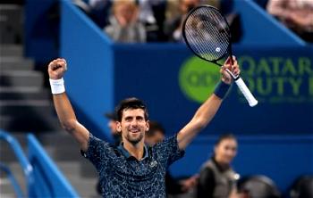 Djokovic into Qatar quarter-finals after scare