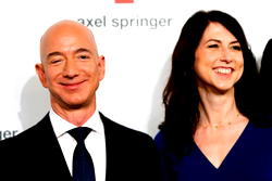 Jeff Bezos, world’s richest person, announces divorce after 25 years of marriage