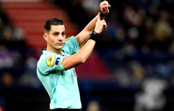 Referee admits error after Rennes player escapes red card against PSG