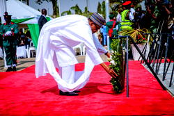 Photos: President Buhari, state govs lay Wreaths to honour fallen heroes