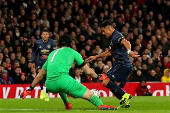 Sanchez returns with Manchester United to haunt Arsenal in FA Cup win
