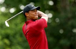 Woods suffers more putting woes at PGA Championship