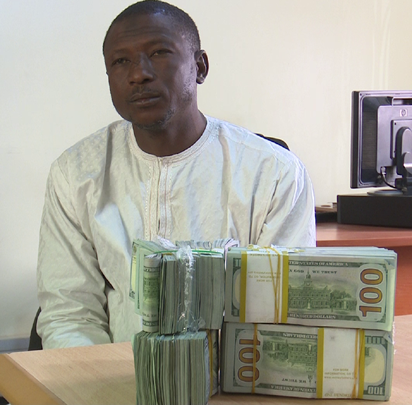EFCC arrests man at Kano airport for failing to declare $207,000