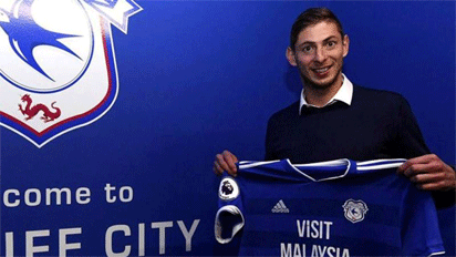 Search resumes for missing plane of Cardiff striker Sala