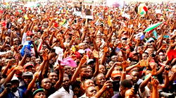 Just in: Campaign goes wrong as Buhari, Oshiomhole pelted with stones in Ogun