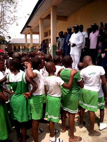 Majemite donates note books to primary schools in Ughelli
